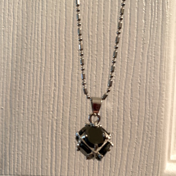 Necklace - Picture 1 of 3